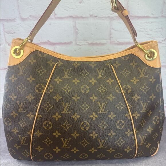 Louis Vuitton Monogram Galliera PM Shoulder Bag - Picture 5 of 16